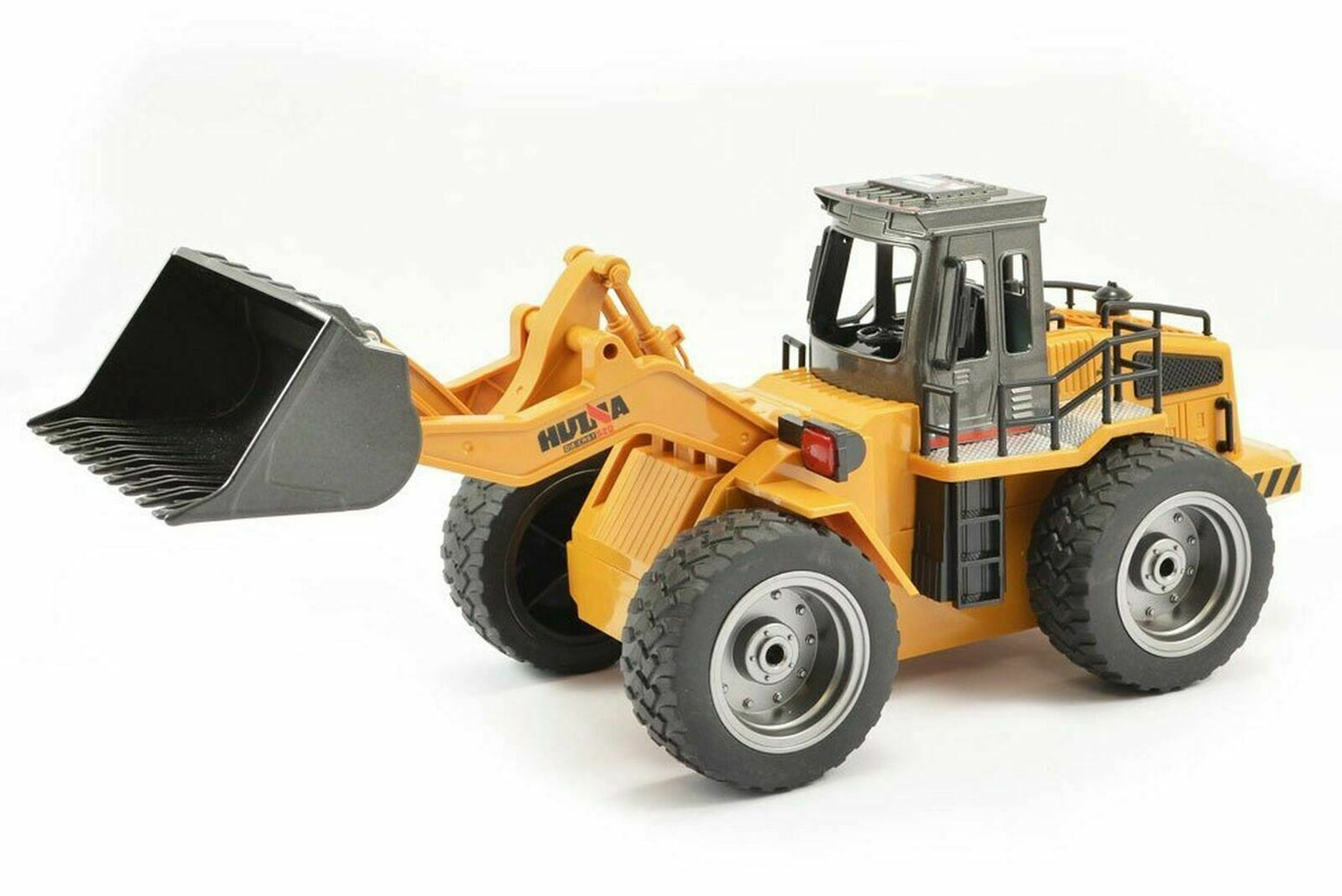 Huina CY1520 2.4G 6ch RC Bulldozer with Die Cast Bucket Construction Vehicle Toy