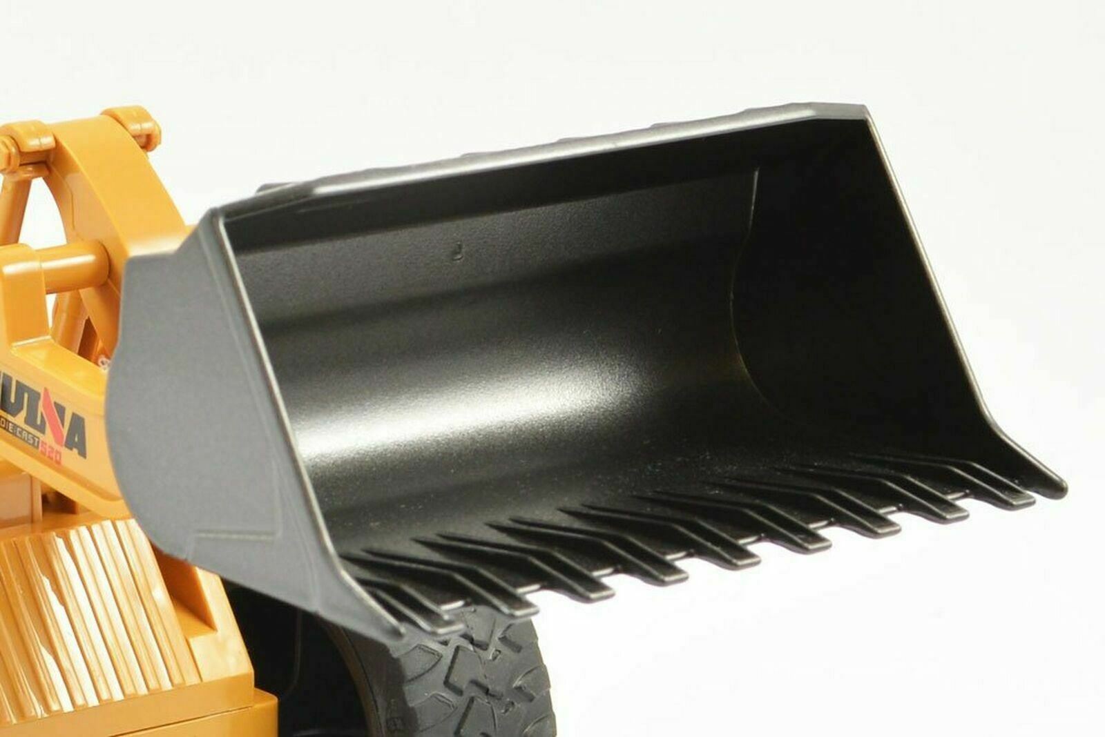 Huina CY1520 2.4G 6ch RC Bulldozer with Die Cast Bucket Construction Vehicle Toy
